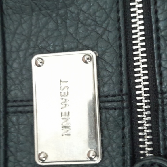 Beautiful NINE WEST WOMEN CROSSBODY BAG​ - Picture 3 of 9